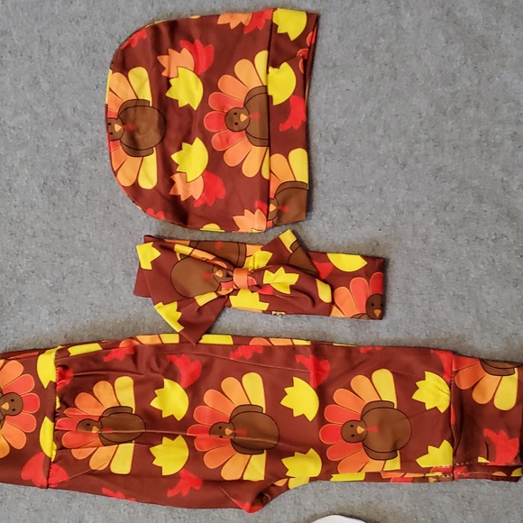 Unisex 1st Thanksgiving Set - Picture 2 of 3